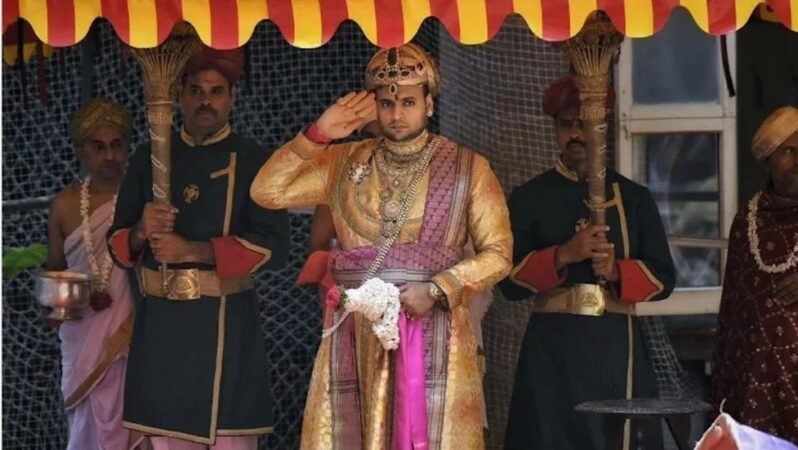 Hindistan’da bir kral nasıl sandık başına gitti — RT India