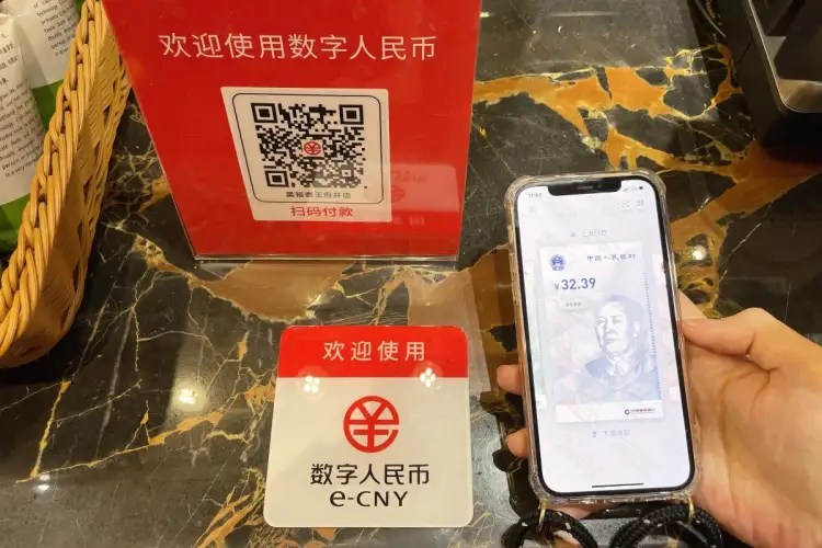 Dijital Yuan Sınır Ötesine Geçiyor: Hong Kong, Yerel Kullanıcılara Yönelik e-CNY Cüzdanlarını Tanıtıyor