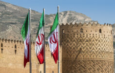 İsrail İran’ı cezbetmeye çalıştı.  İşte bu yüzden başarısız oldu — RT World News