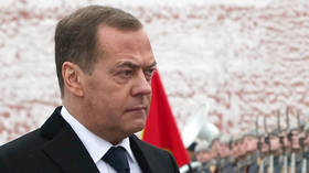 Batılı liderler 'çocuksu moronlardır' - Medvedev